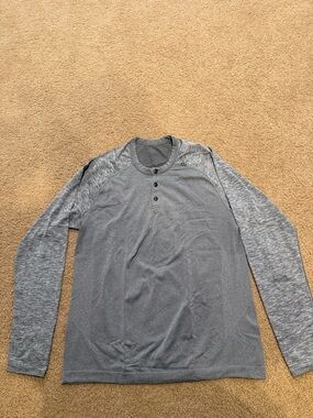 Lululemon Metal Vent Tech Long Sleeve Henley